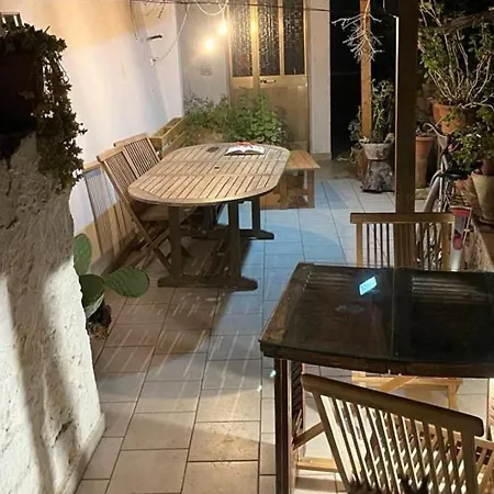 Lucapannune Couette-café