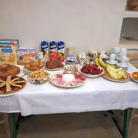 Bed and Breakfast Lucapannune 3*